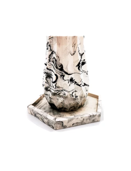 Vase aus Gips - kleine Blumenvase & Dekorvase 'Palisade' marmoriert mit Untersetzer sechseckig
