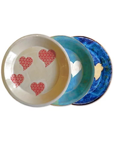 Dessert Ton-Teller varianten mit Herzen - mehrere Teller abgebildet