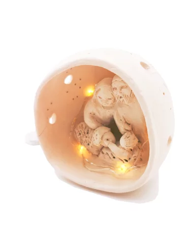 Kleine Kugel-Krippe aus Ton - Weihnachtskrippe Maria, Josef & Kind mit Lämmchen Szene 3 für Weihnachten seitlich