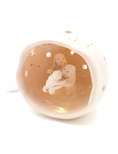 Kleine Kugel-Krippe aus Ton - Weihnachtskrippe Maria, Josef & Kind Szene 4 für Weihnachten seitlich